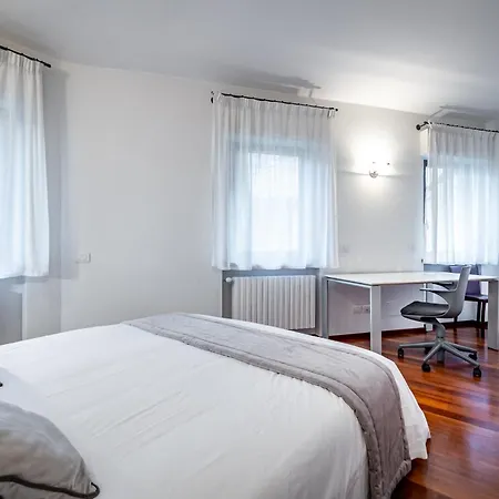 Yid Little With Garden Apartament Florencja